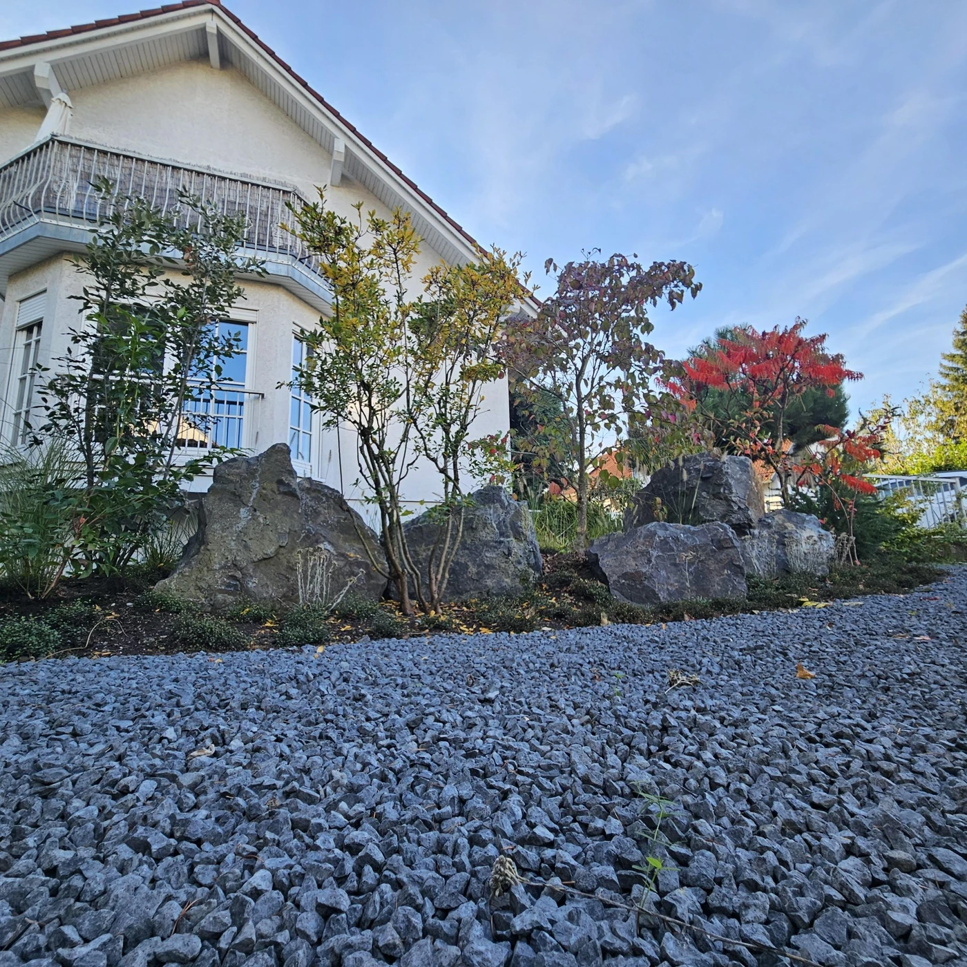 natur_stein-garten_landschafts_bauer-gestaltung_garten-baum_pflege-natursteine_f_r_gartenweg-Ehmann-Gartengestaltung-0029